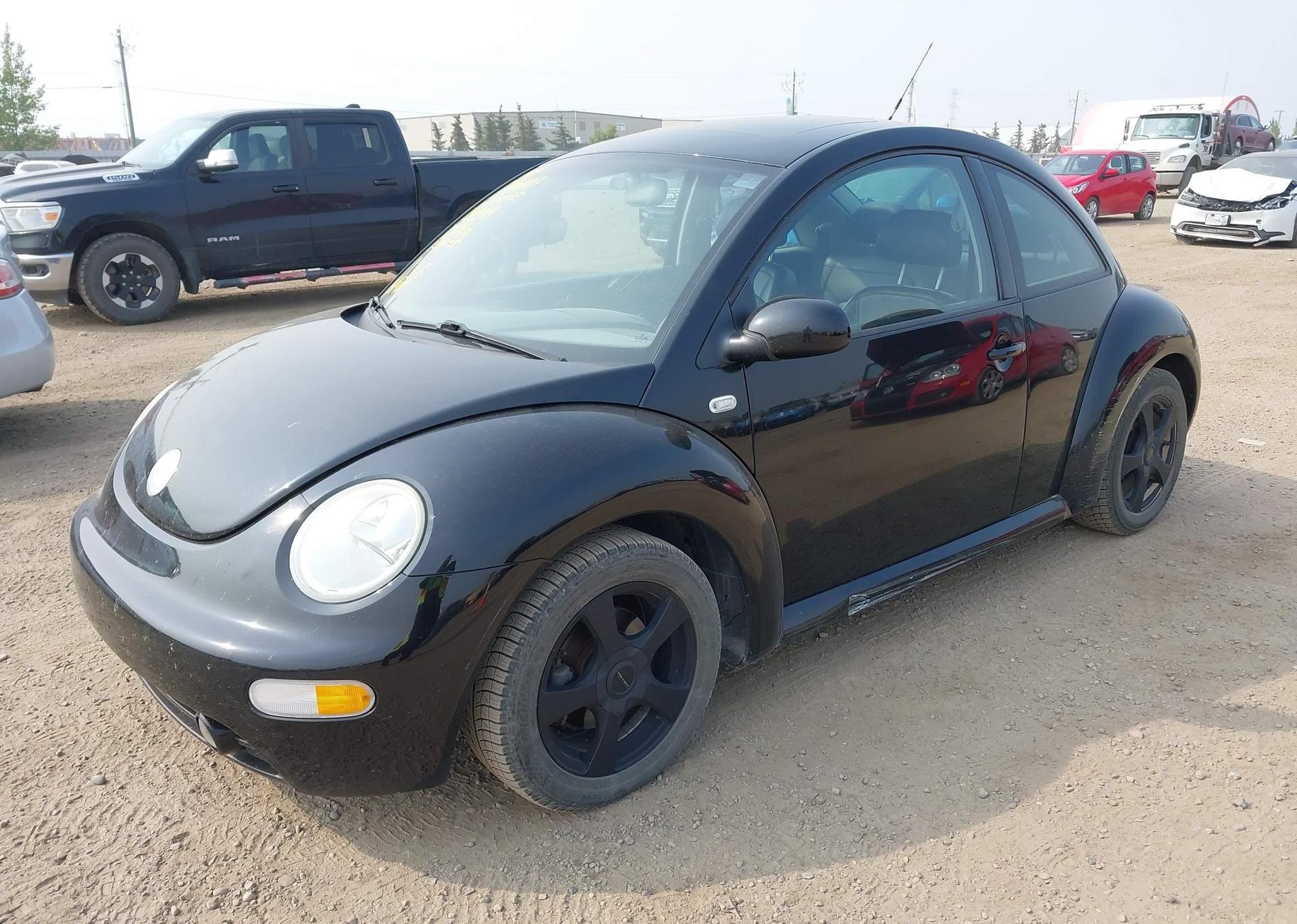 2002 VOLKSWAGEN NEW BEETLE GLS