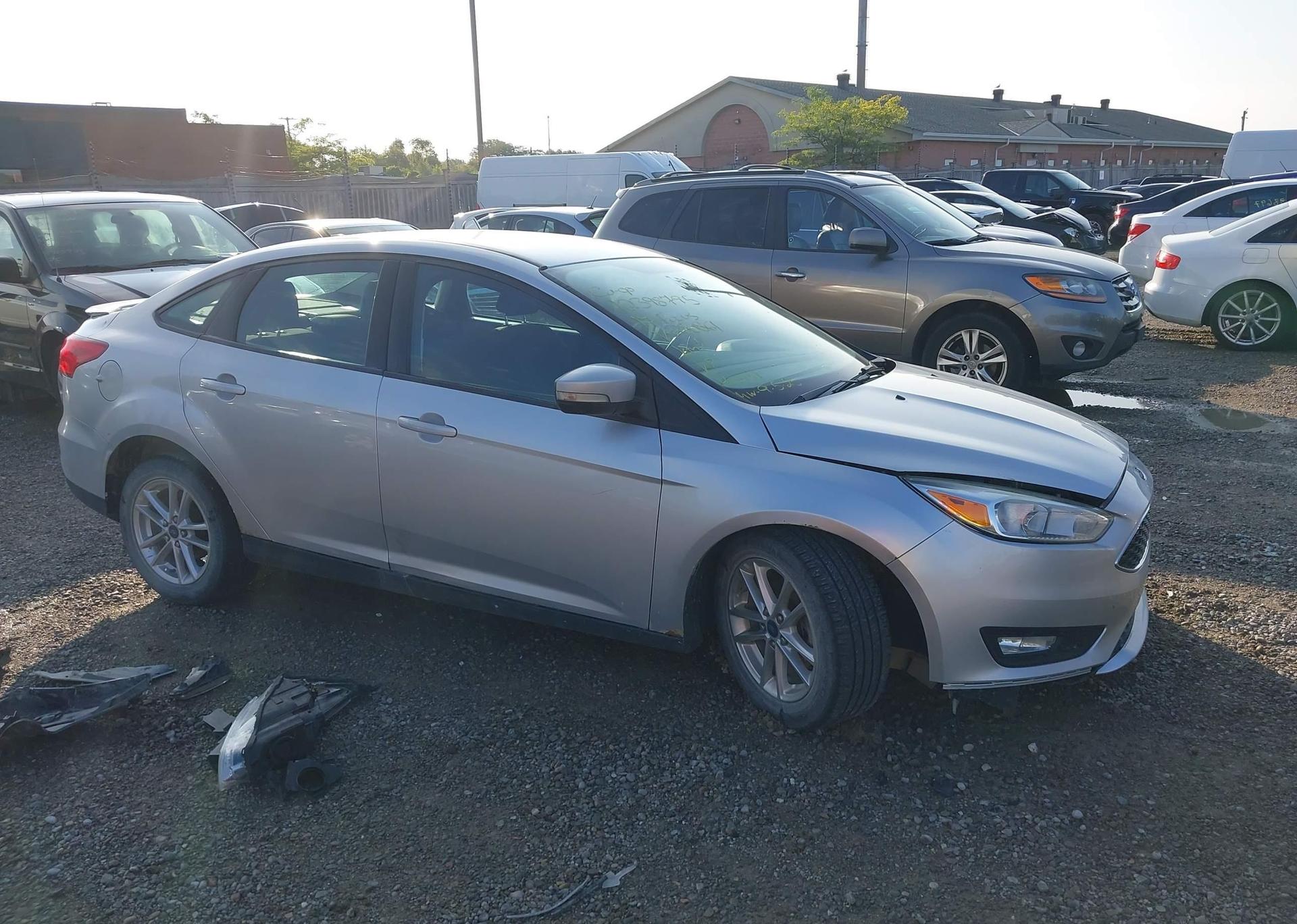 2017 FORD FOCUS SE
