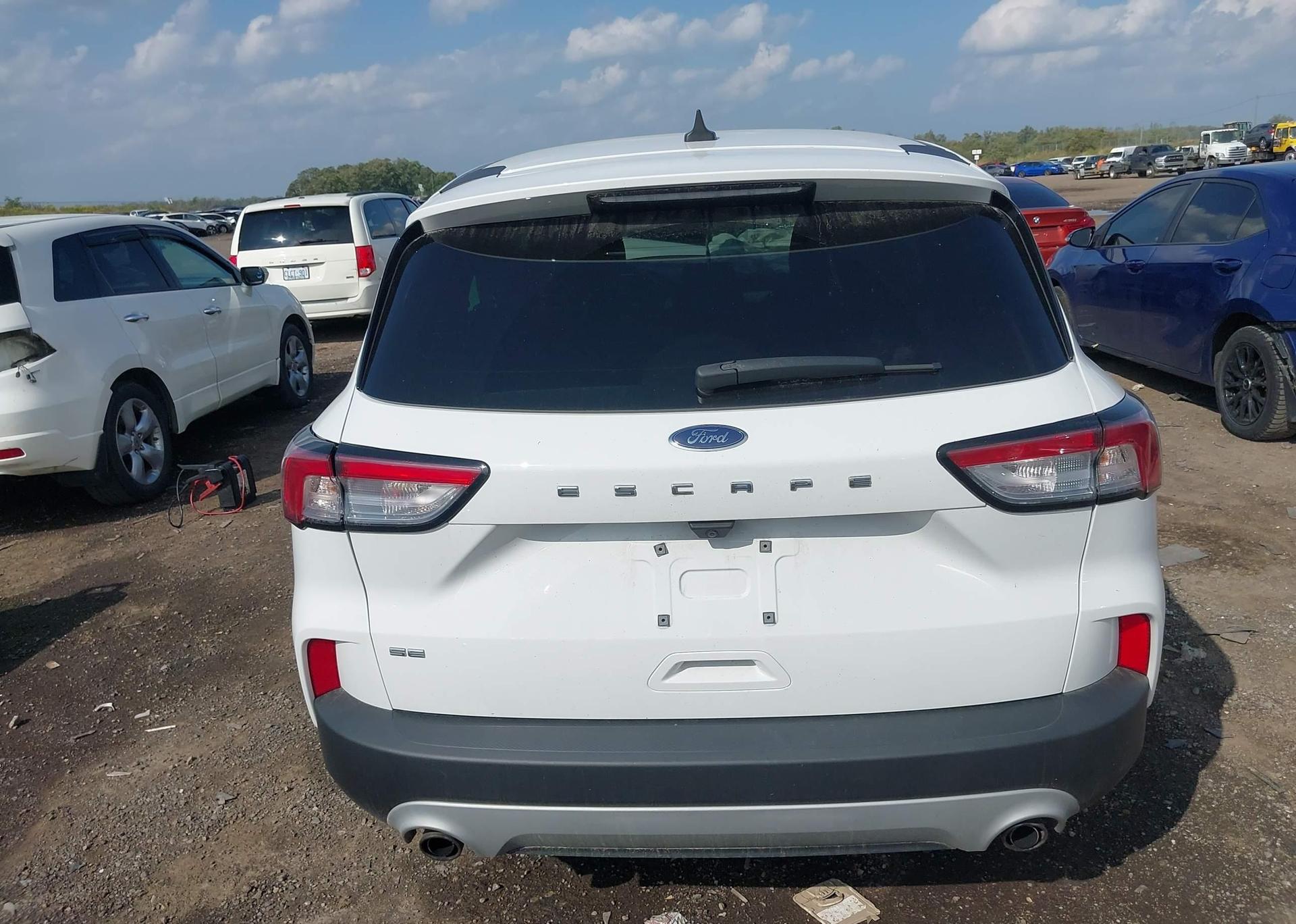 2022 FORD ESCAPE SE