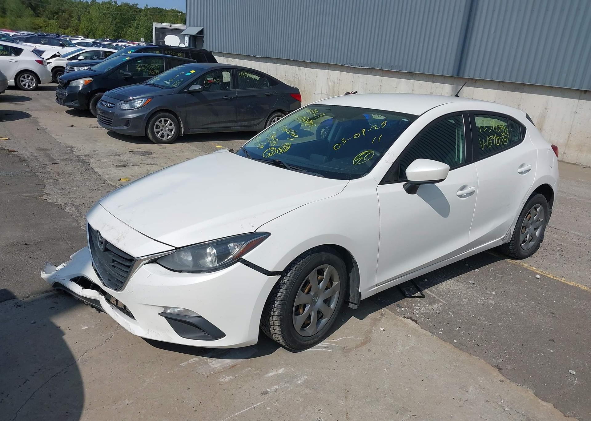 2015 MAZDA MAZDA3