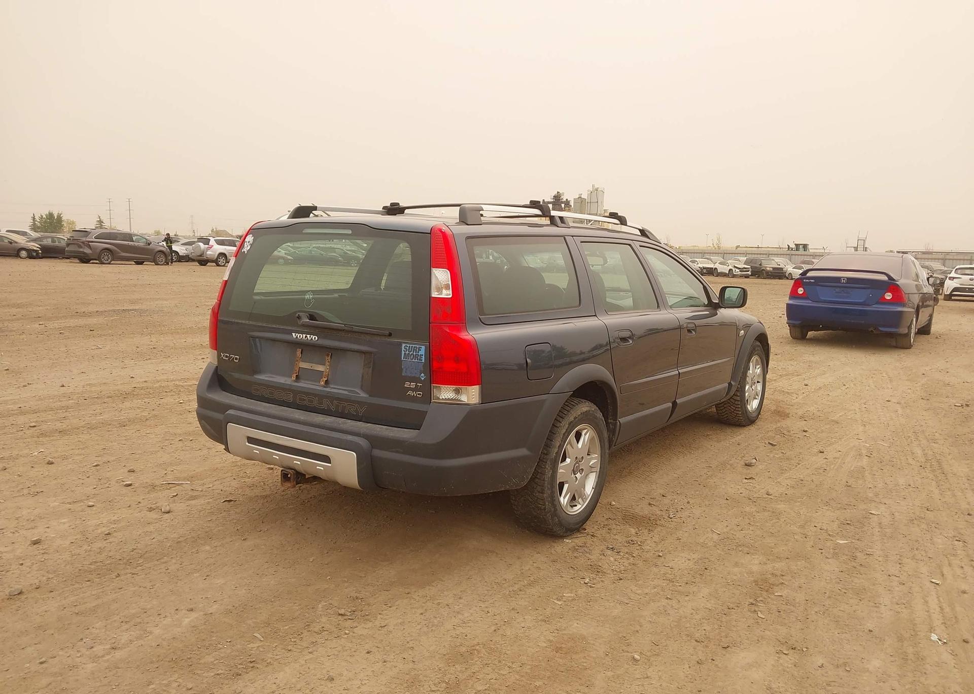 2006 VOLVO XC70 2.5T