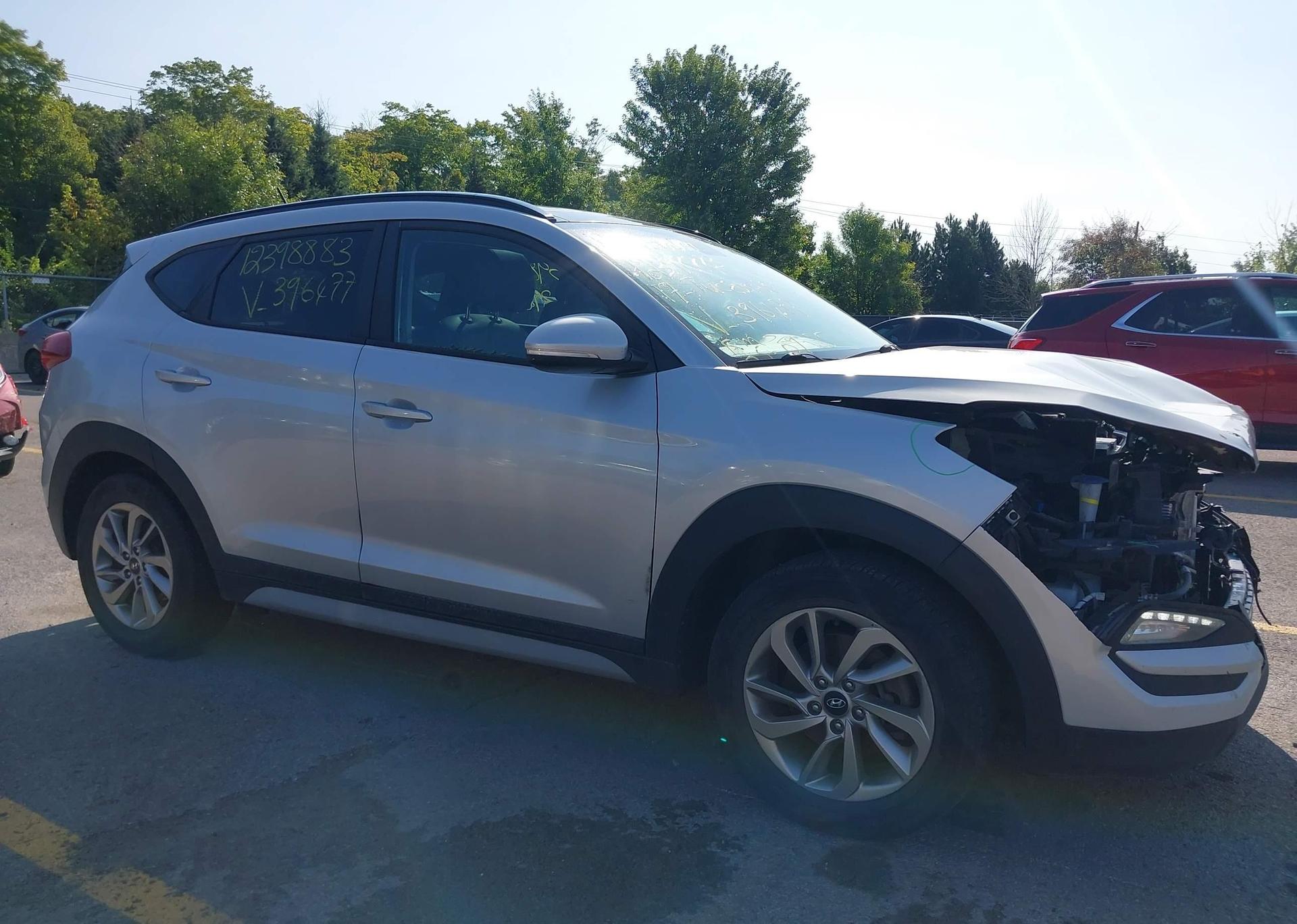 2017 HYUNDAI TUCSON SE