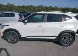 2022 KIA SELTOS EX