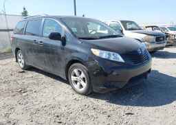2014 TOYOTA SIENNA