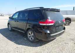 2014 TOYOTA SIENNA
