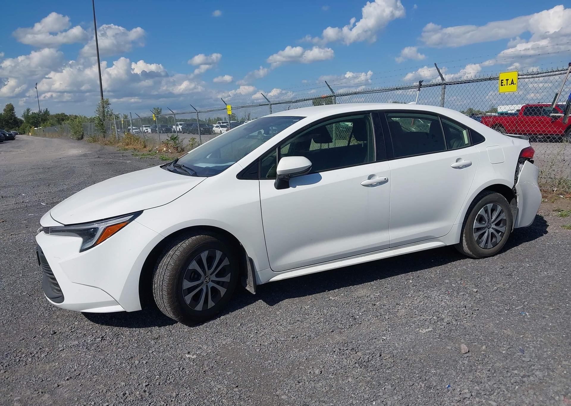2024 TOYOTA COROLLA LE