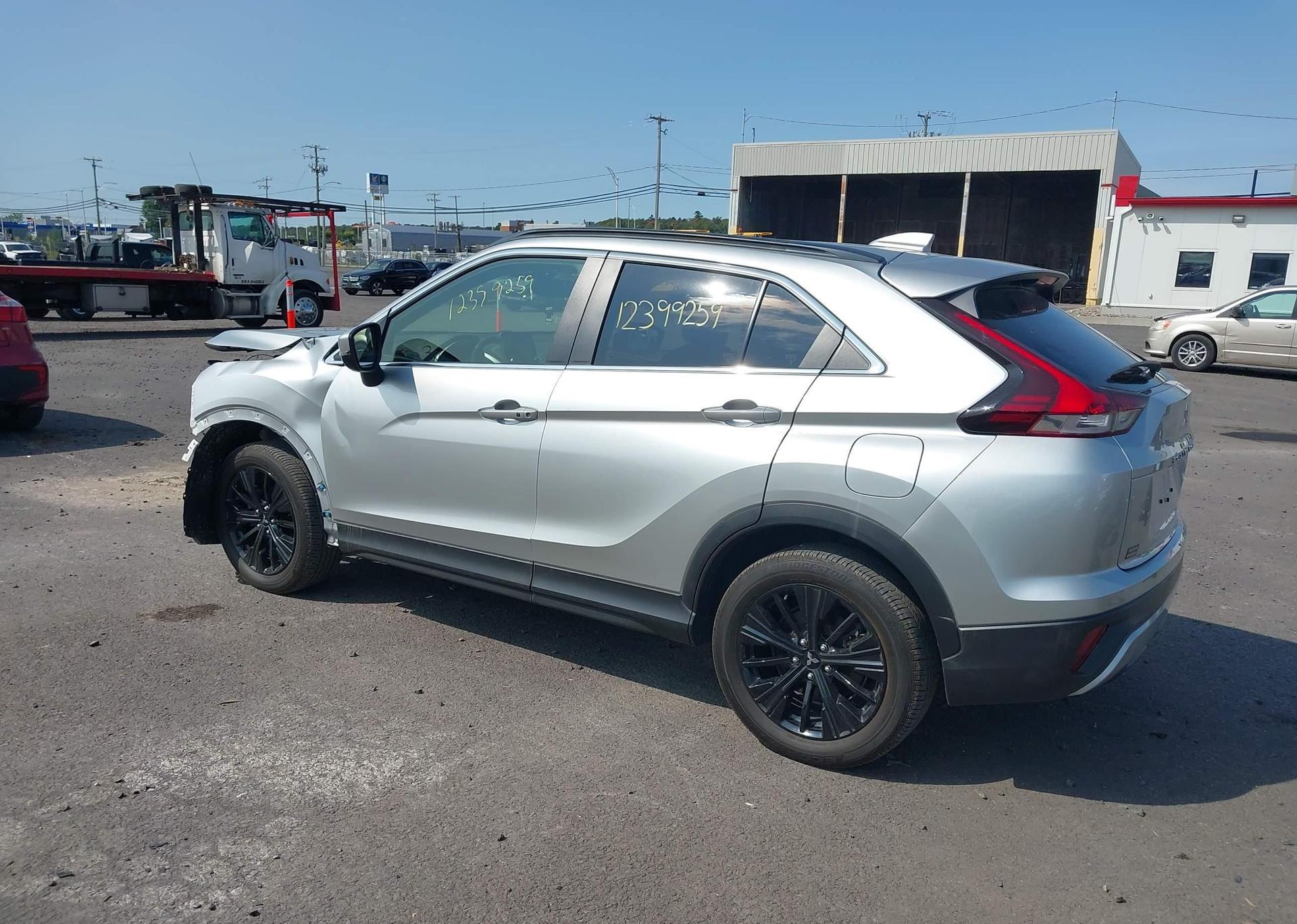 2022 MITSUBISHI ECLIPSE CROSS LE
