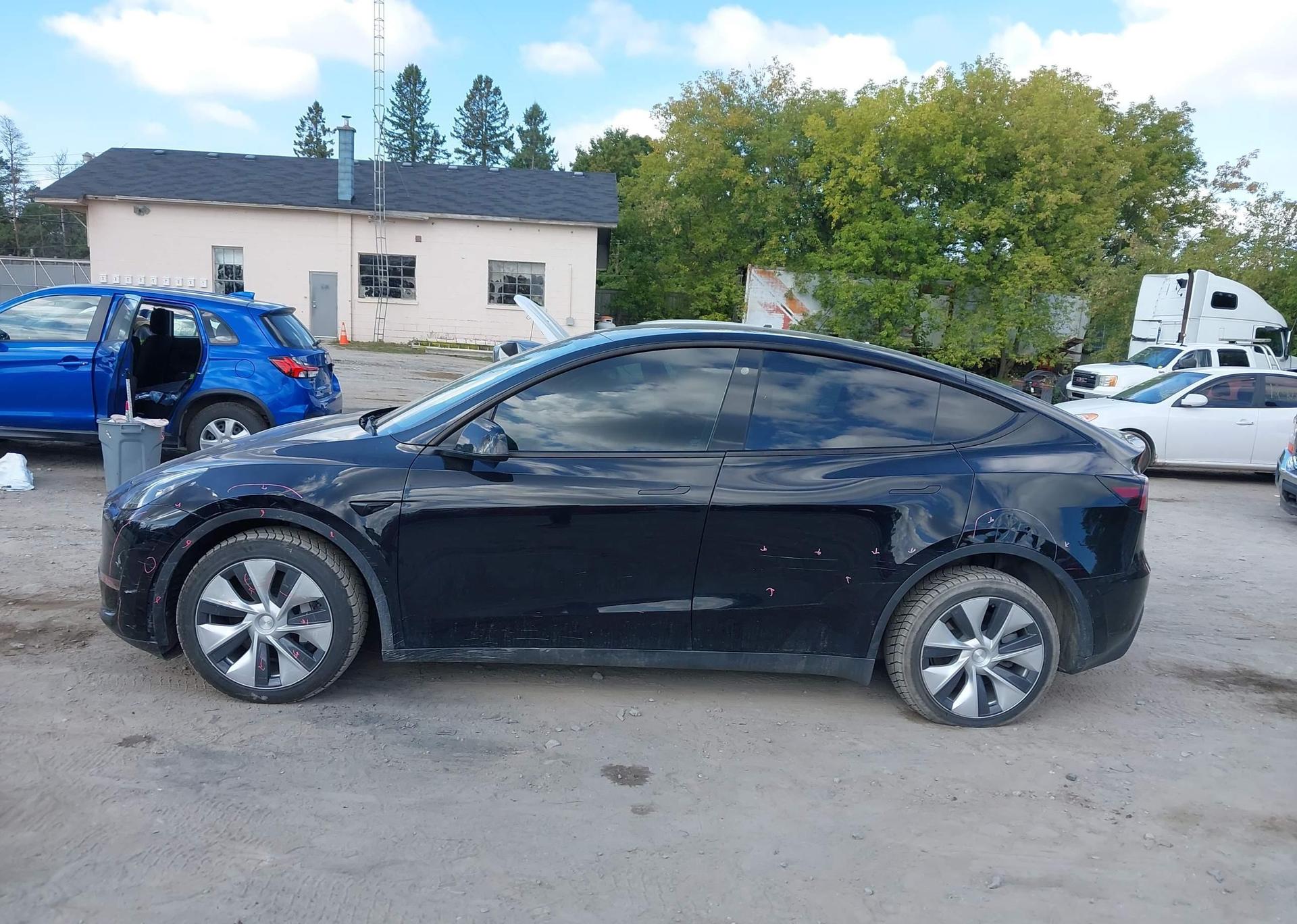 2022 TESLA MODEL Y LONG RANGE