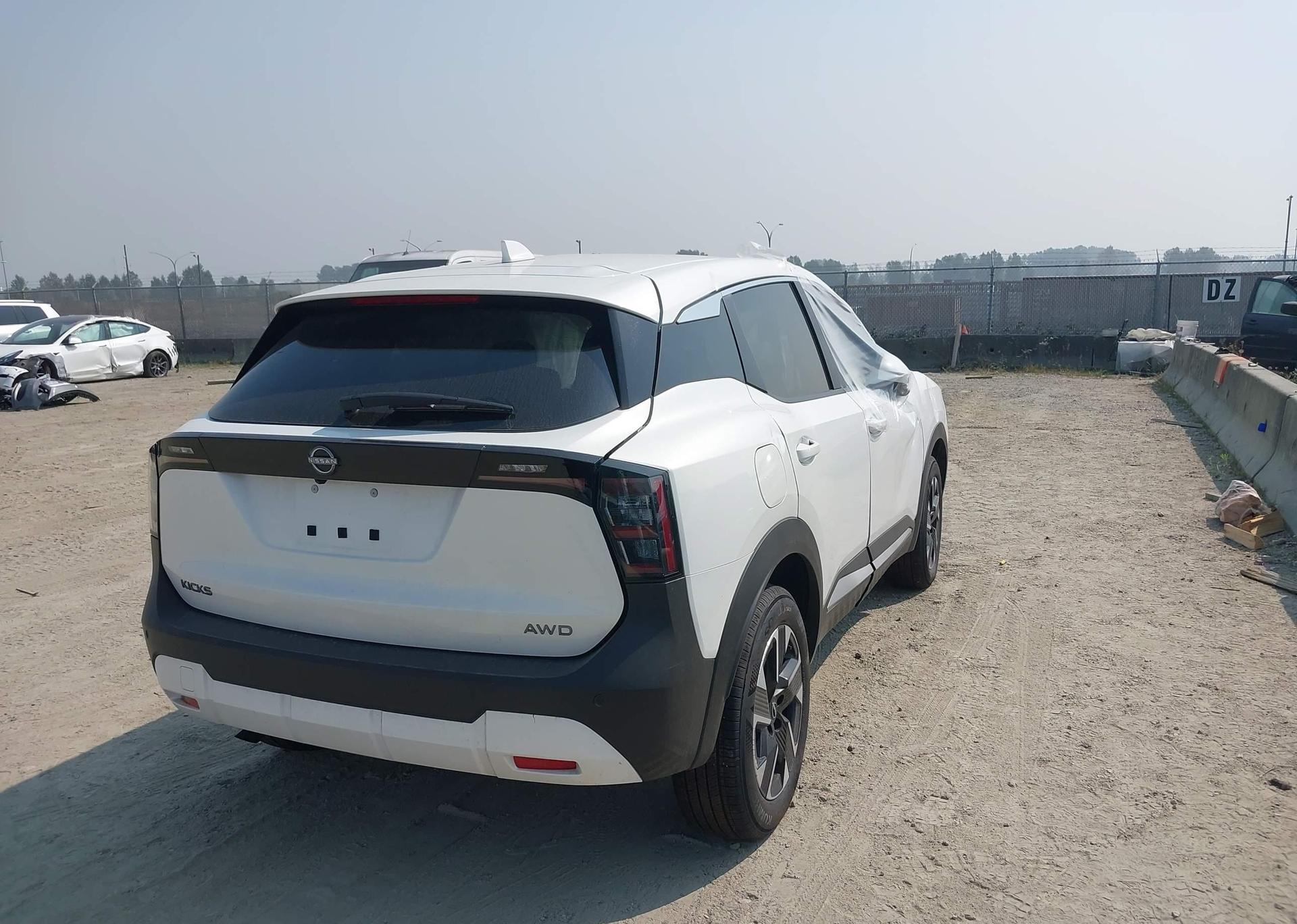 2025 NISSAN KICKS SV