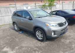 2014 KIA SORENTO LX