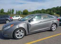 2012 HYUNDAI SONATA SE