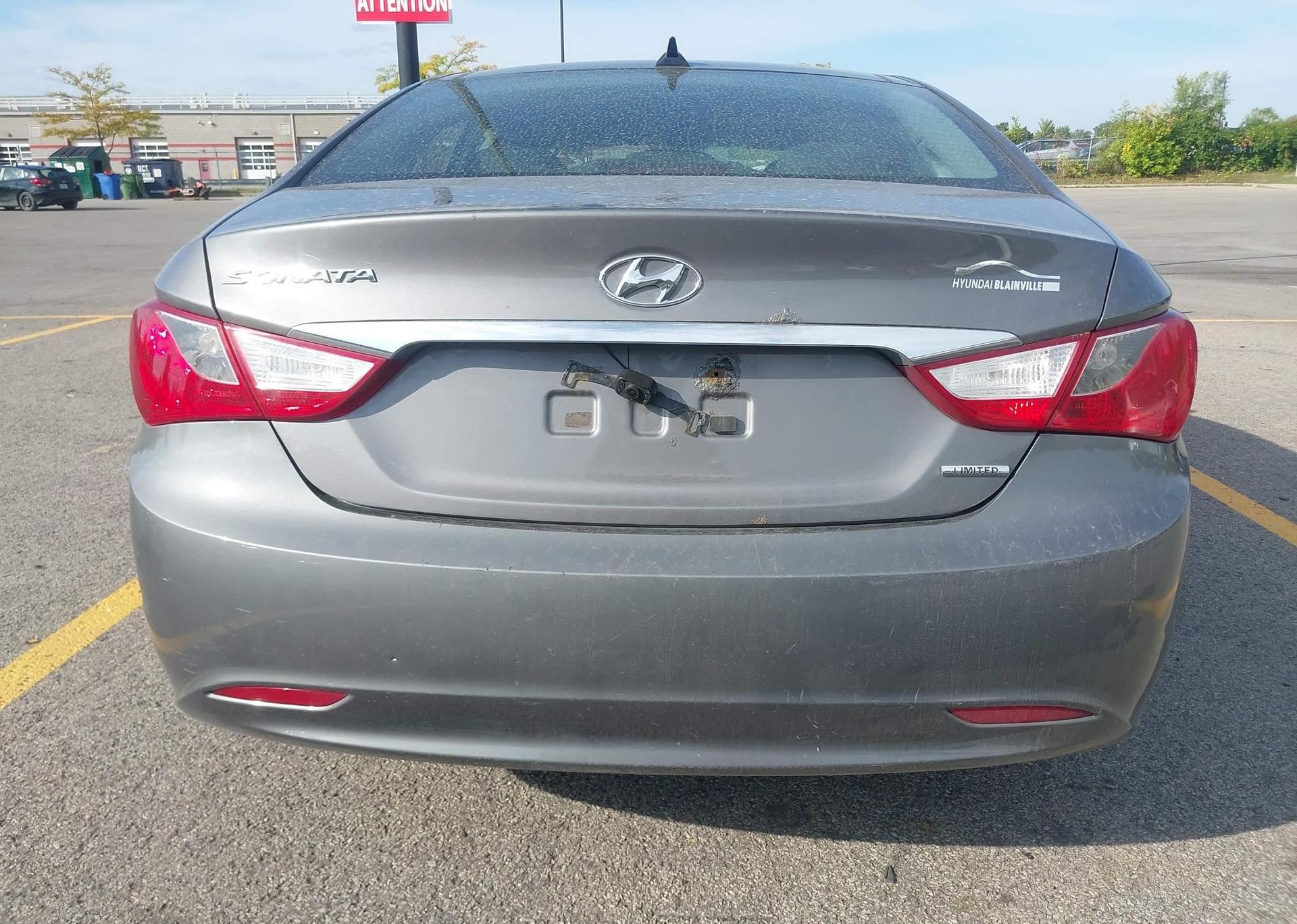 2012 HYUNDAI SONATA SE