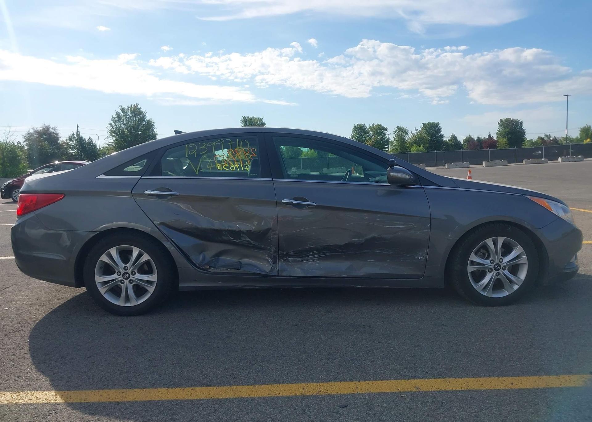 2012 HYUNDAI SONATA SE