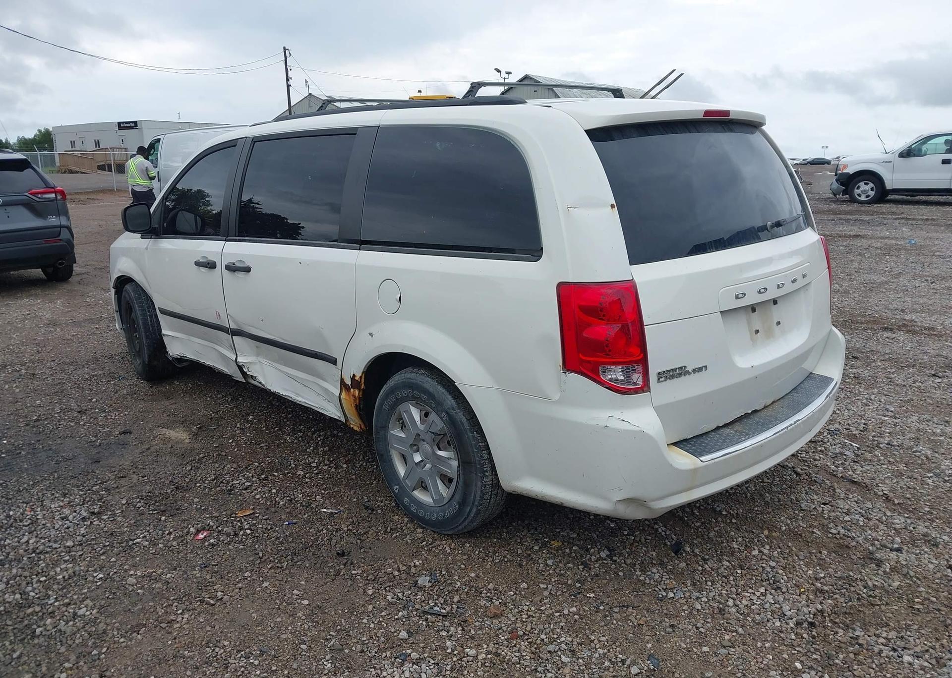2013 DODGE GRAND CARAVAN SE