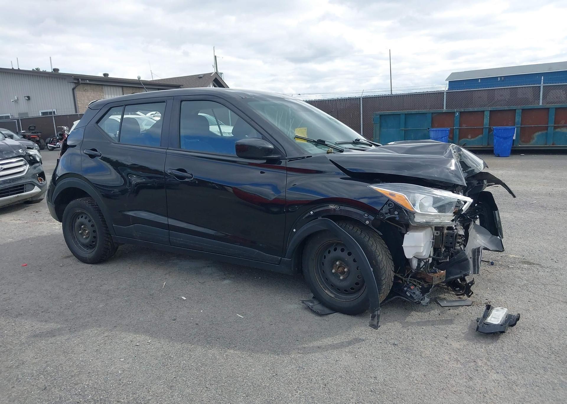 2019 NISSAN KICKS S