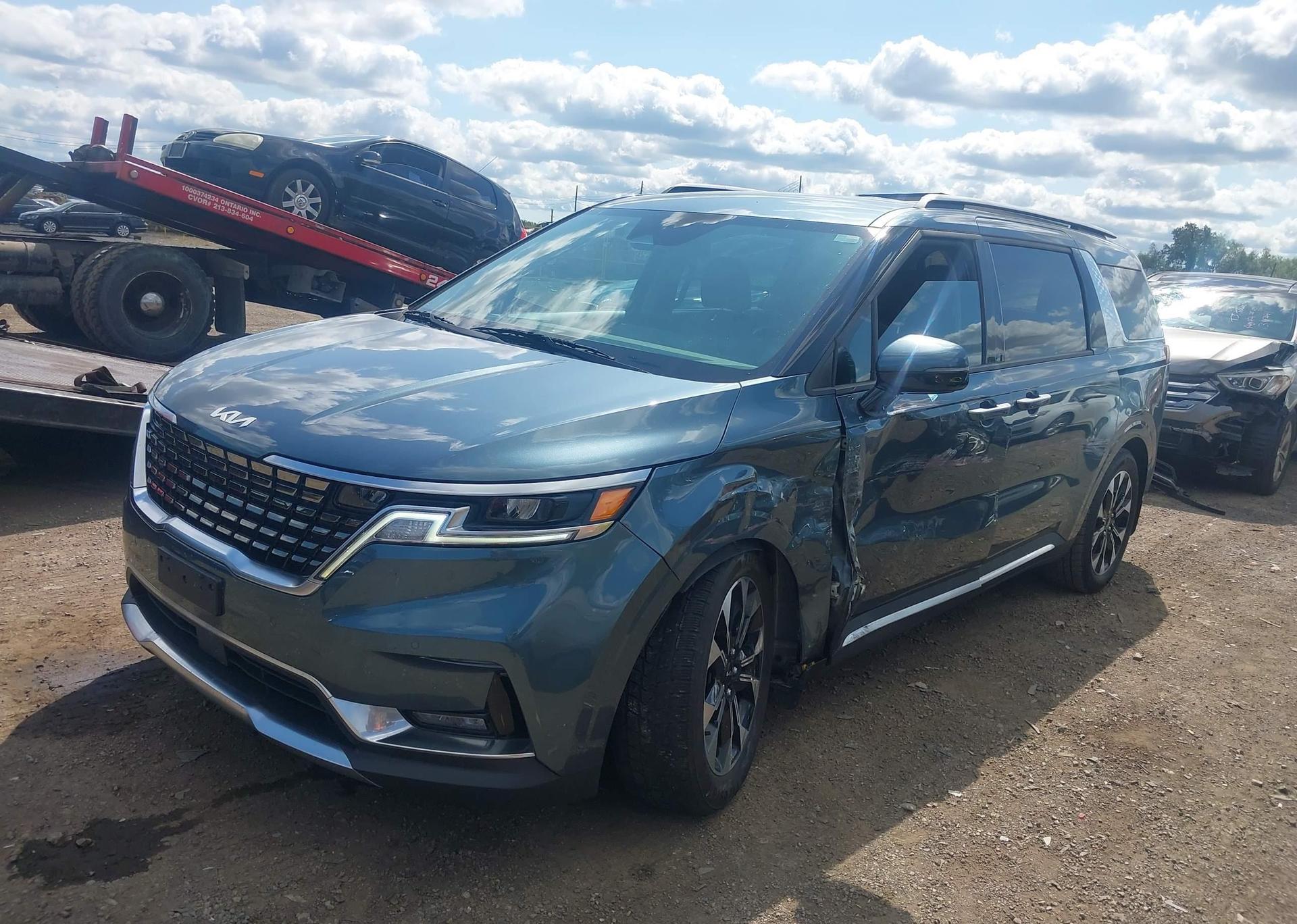 2022 KIA CARNIVAL EX