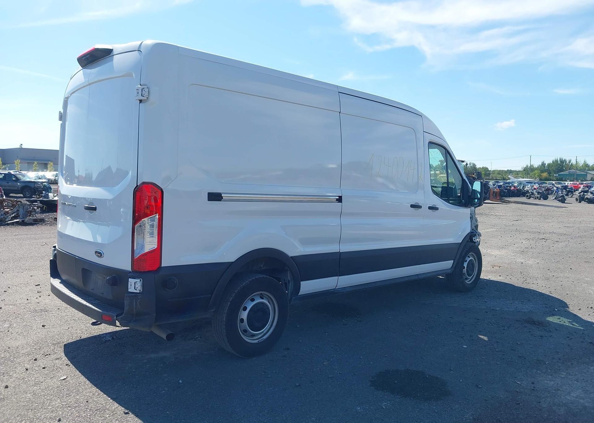 2024 FORD transit t-250