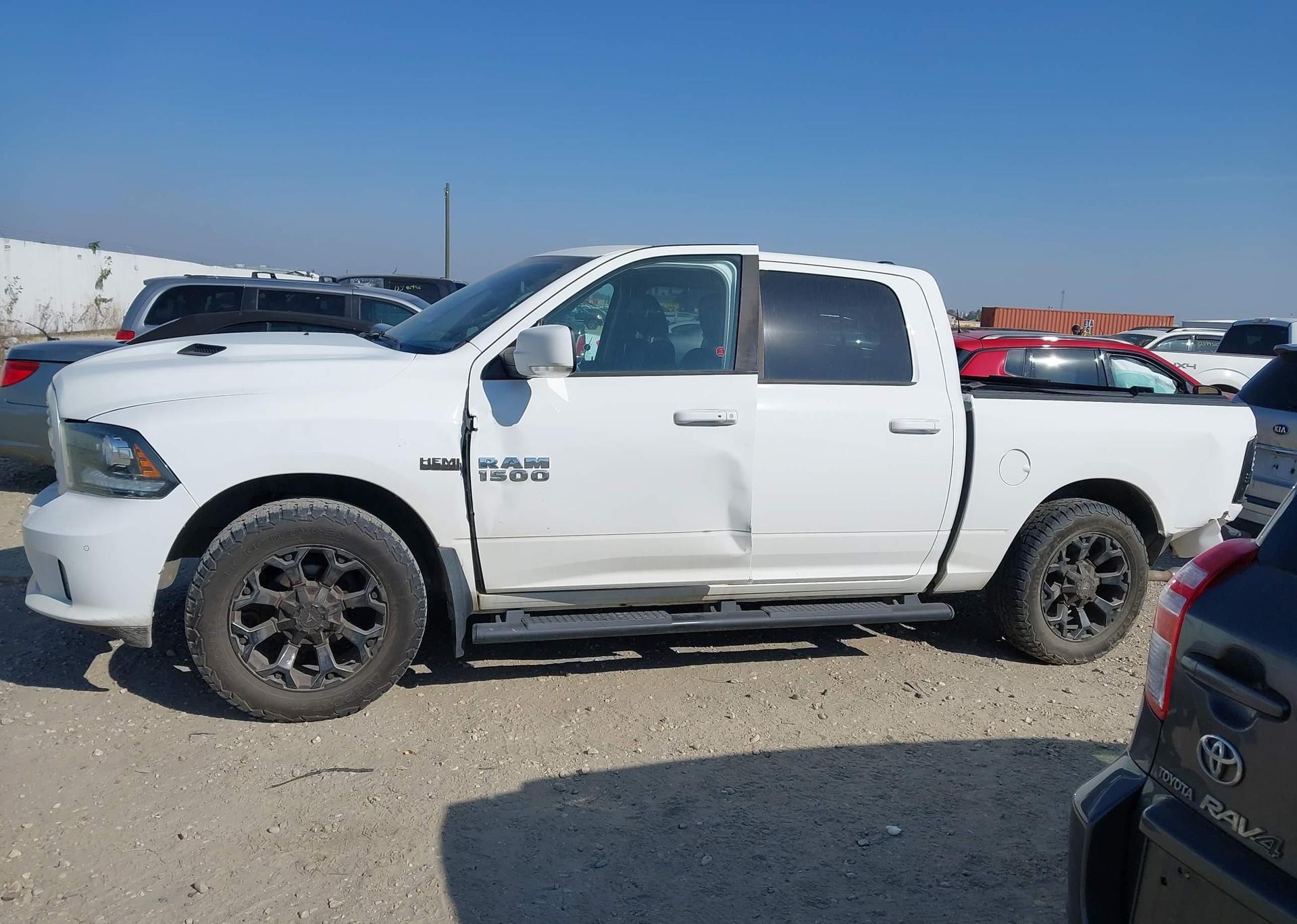 2017 RAM 1500 SPORT