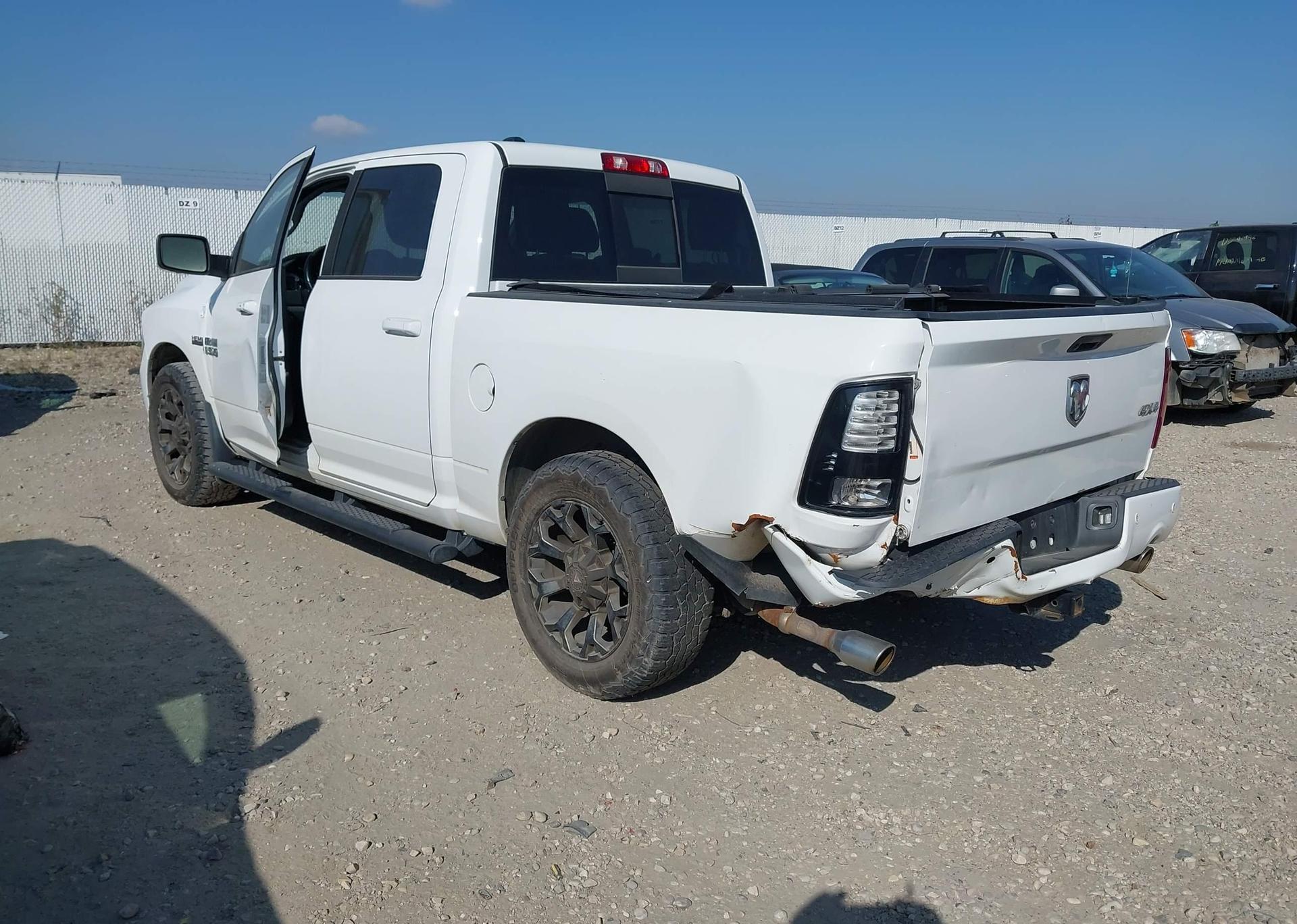 2017 RAM 1500 SPORT
