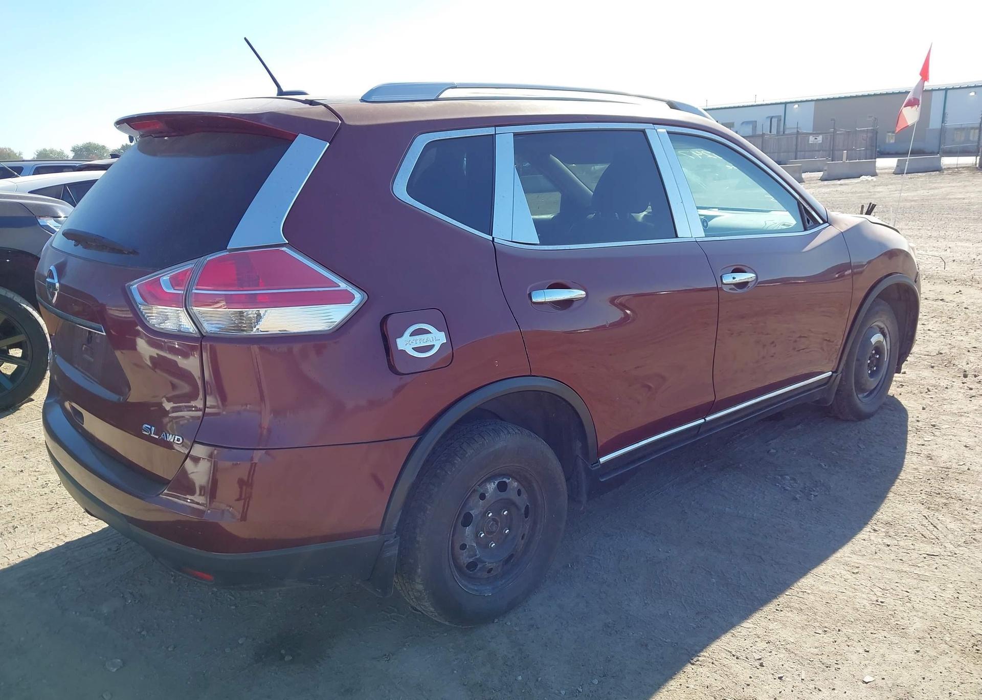 2016 NISSAN ROGUE