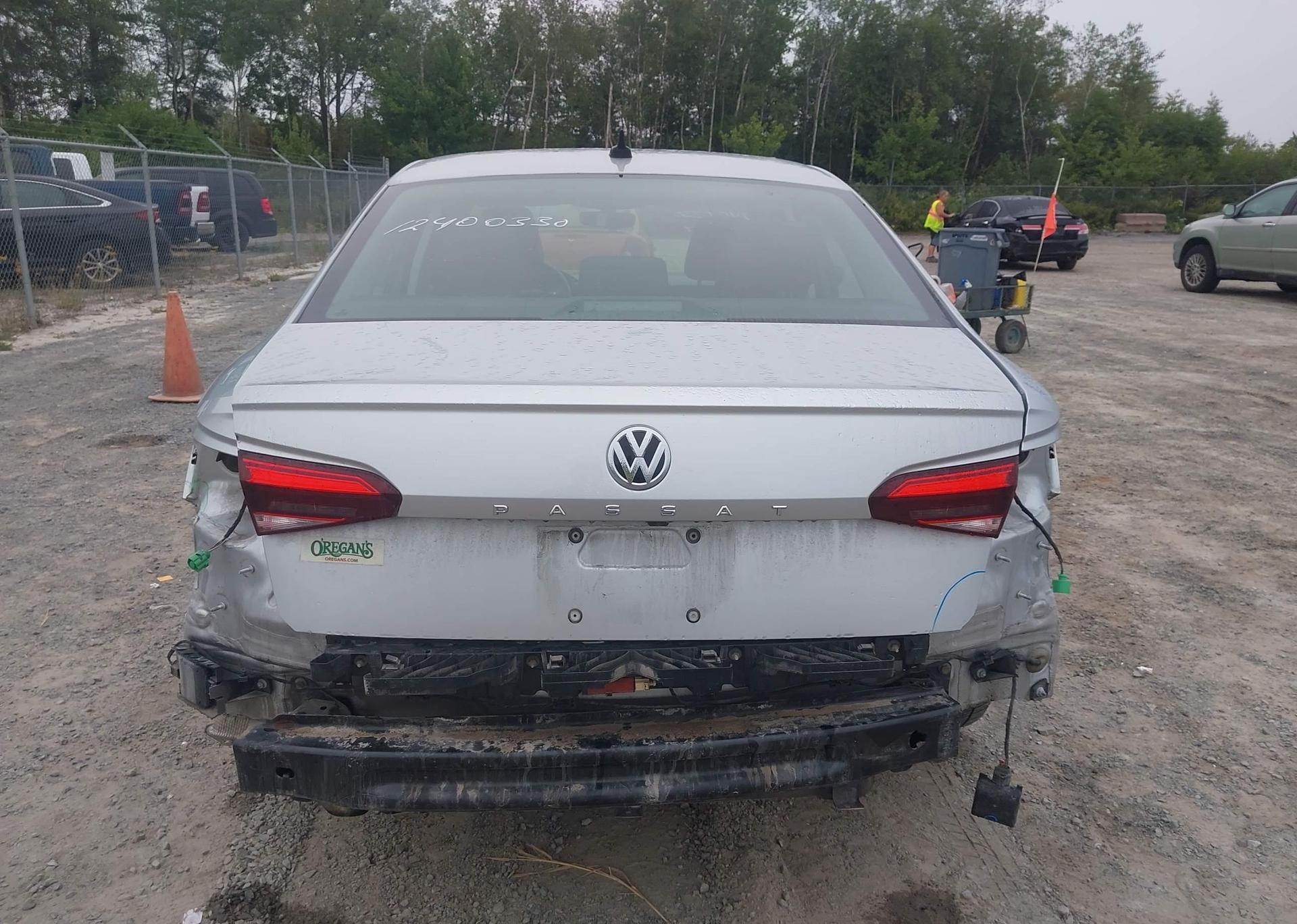 2021 VOLKSWAGEN PASSAT HIGHLINE