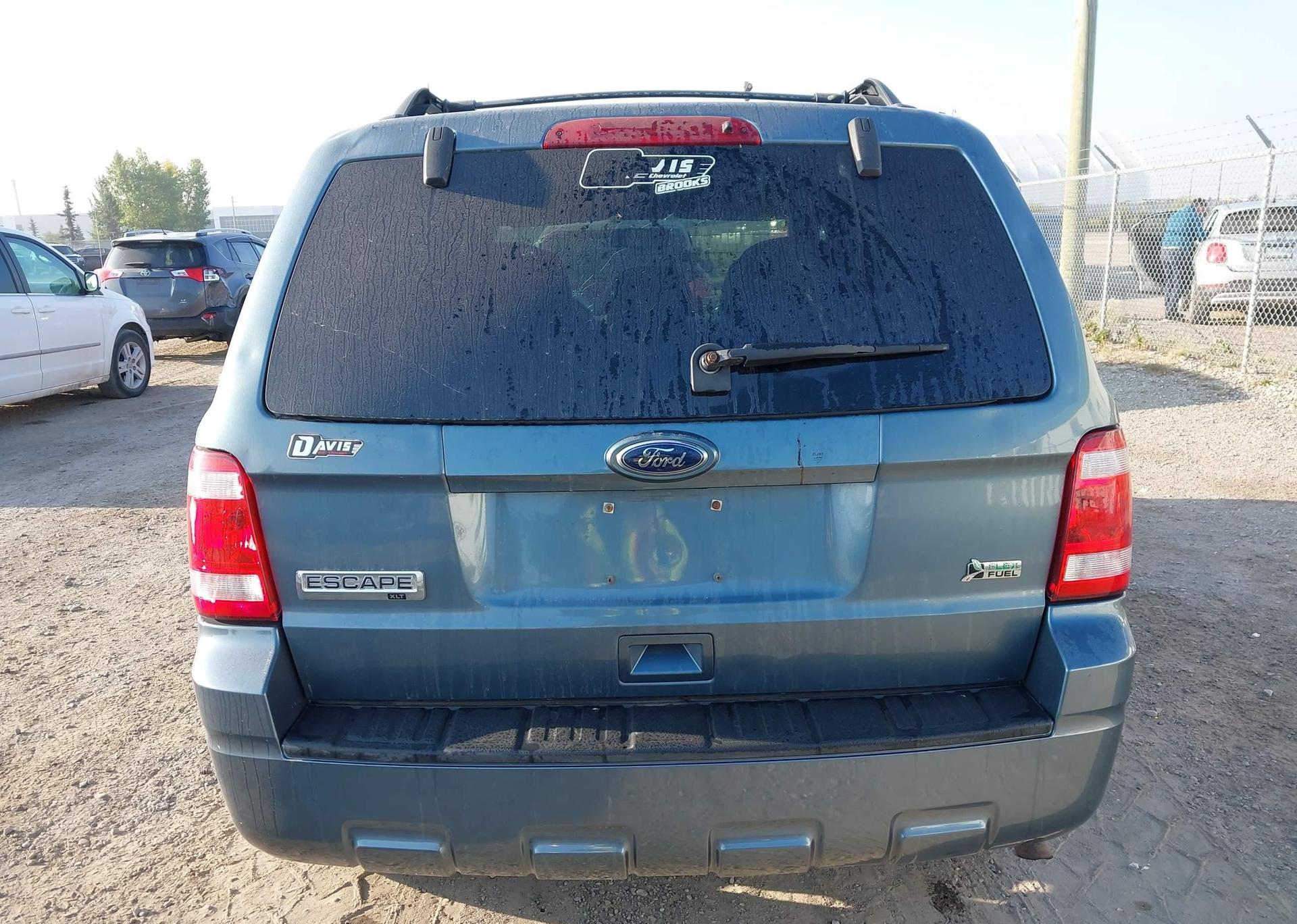 2011 FORD ESCAPE XLT