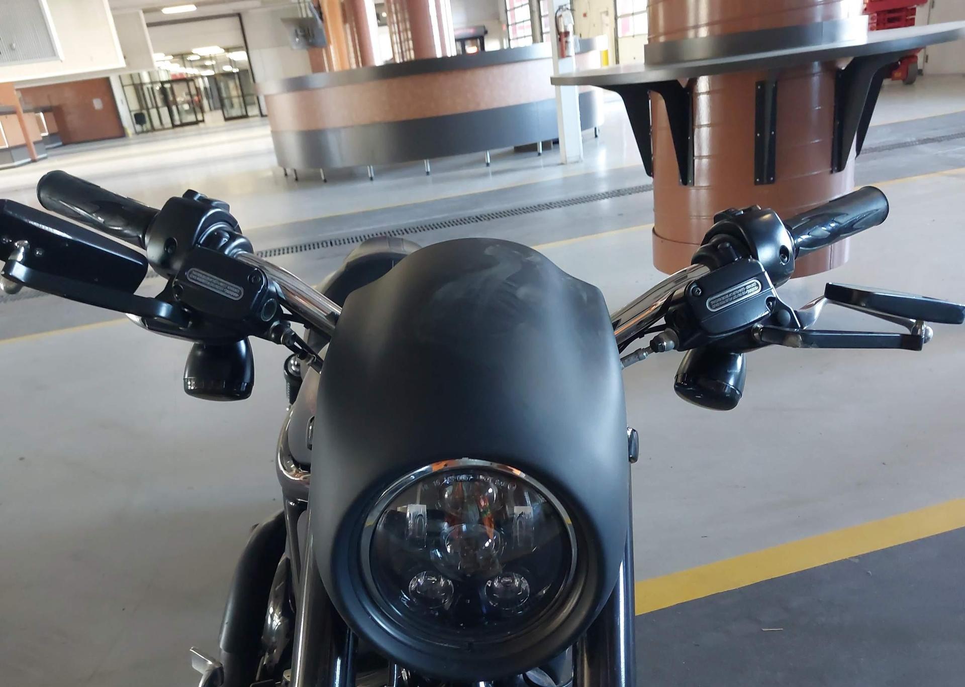 2009 HARLEY-DAVIDSON VRSCDX