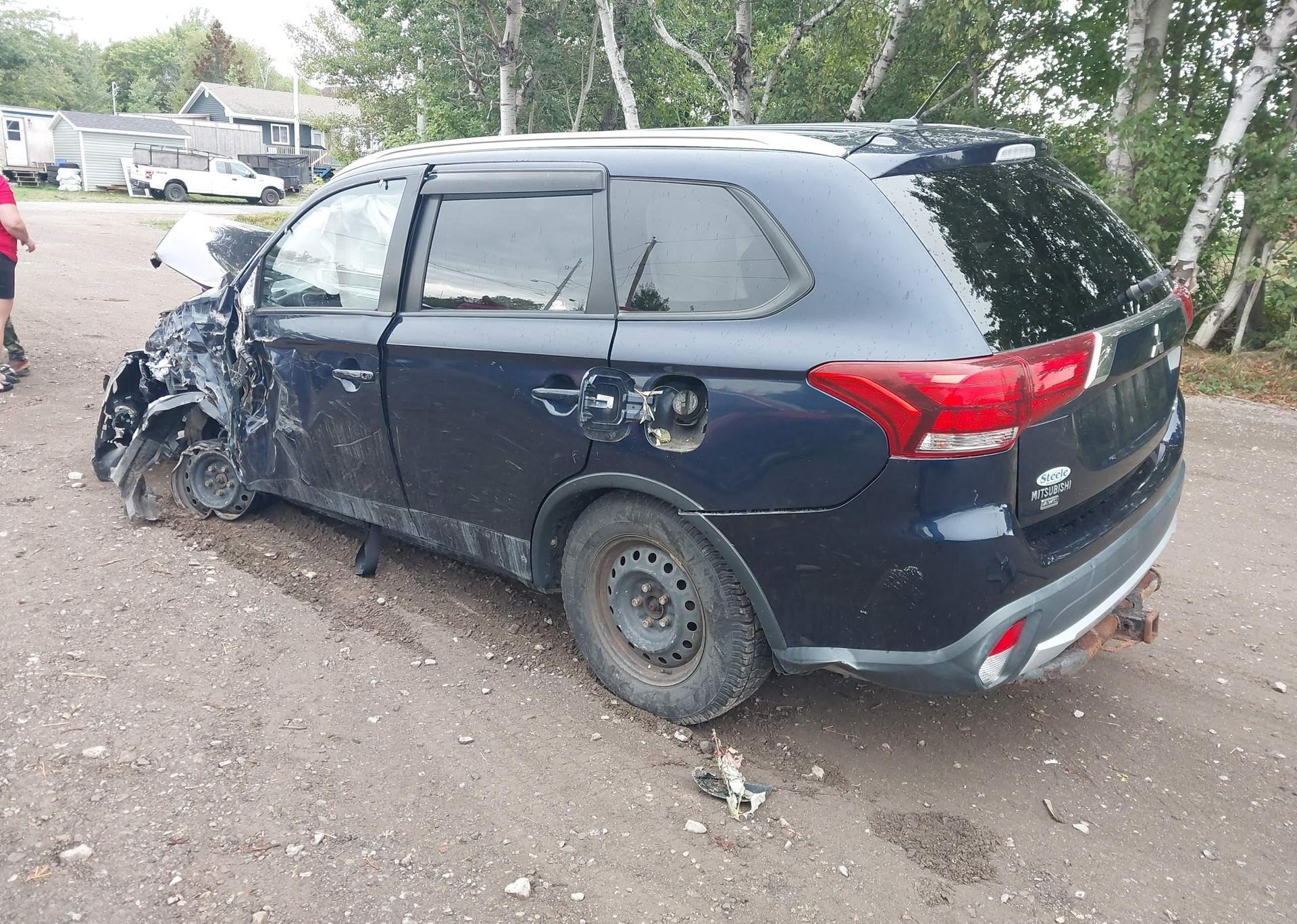 2016 MITSUBISHI OUTLANDER SE