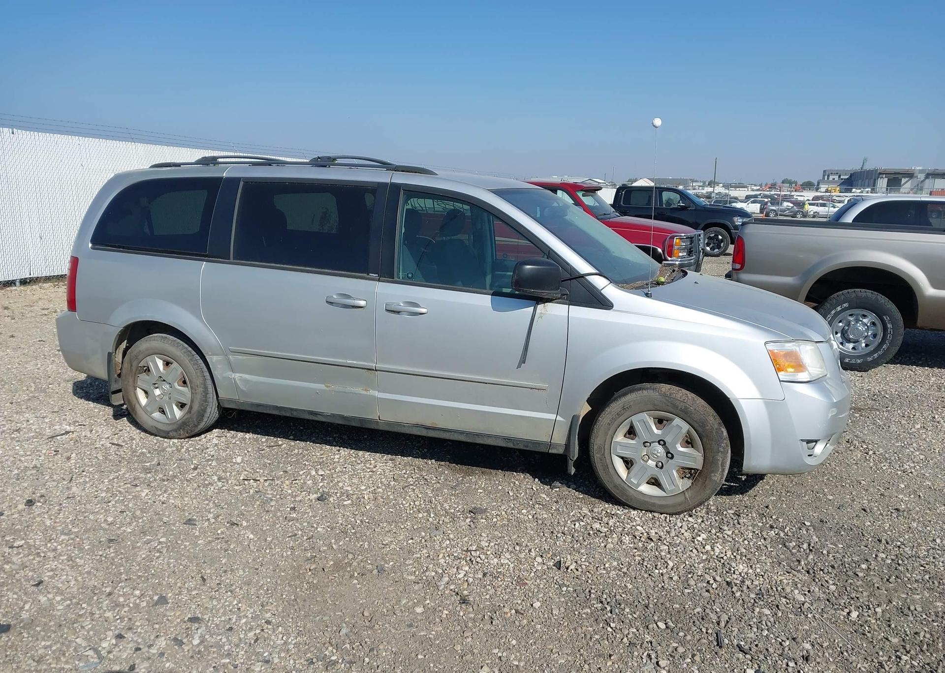 2010 DODGE GRAND CARAVAN SE