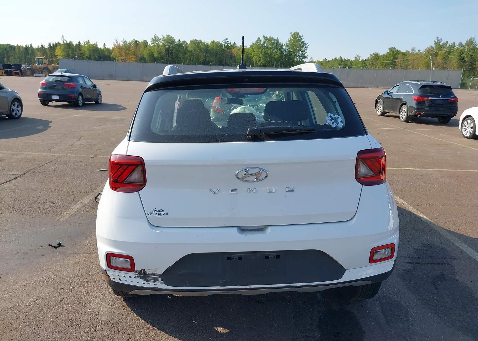 2024 HYUNDAI VENUE SEL