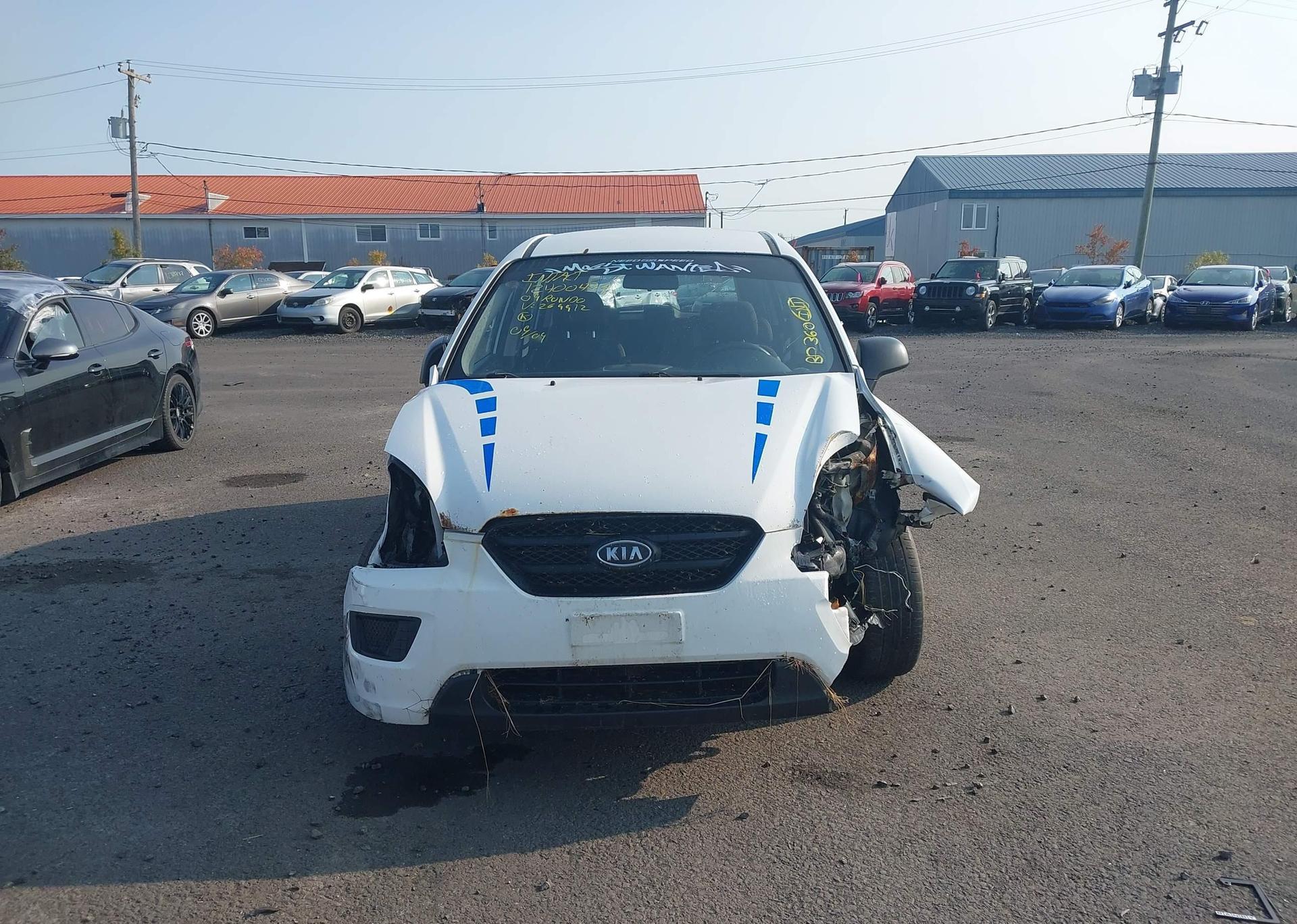2009 KIA RONDO