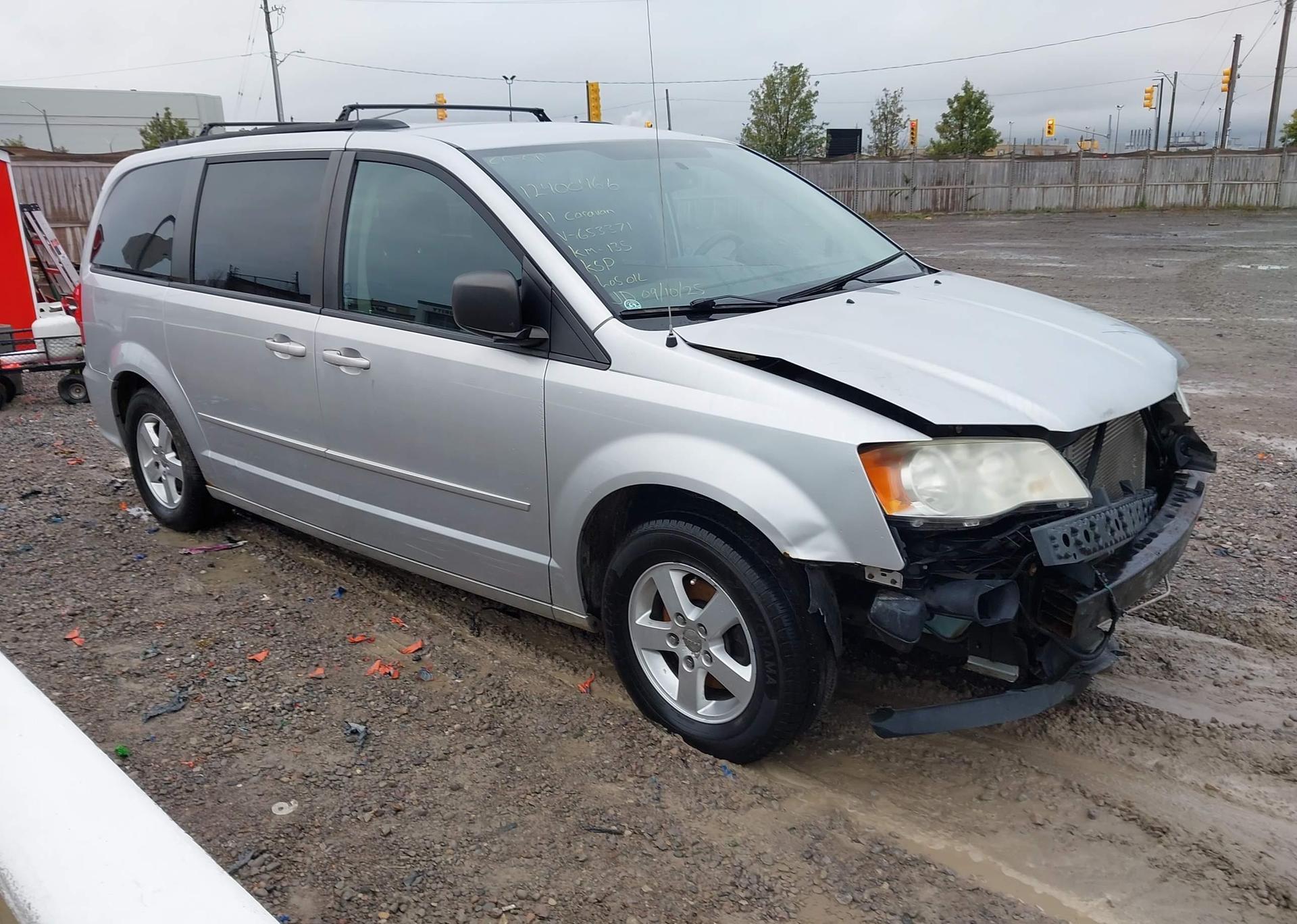 2011 DODGE GRAND CARAVAN SE