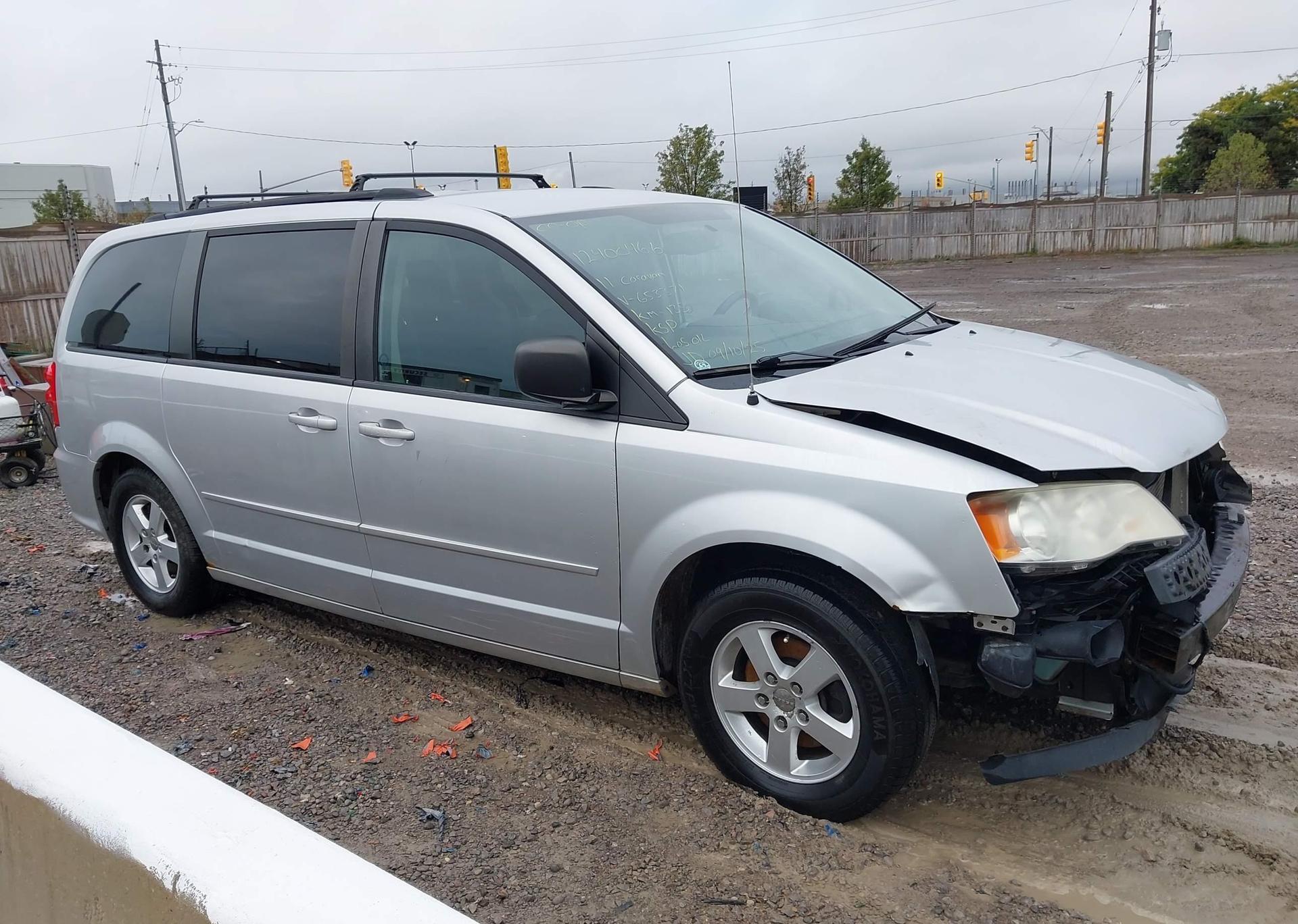 2011 DODGE GRAND CARAVAN SE