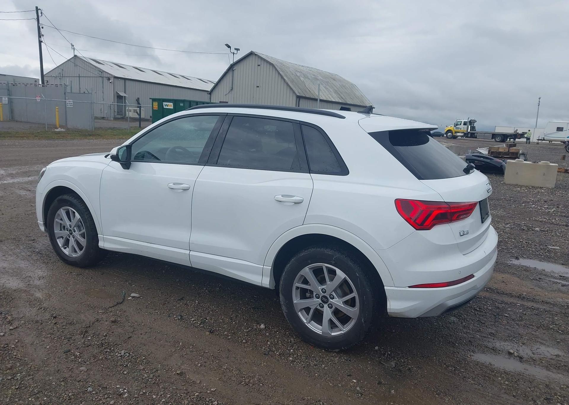 2025 AUDI Q3 PREMIUM 40