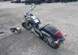 2012 SUZUKI VZ800