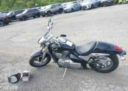 2012 SUZUKI VZ800
