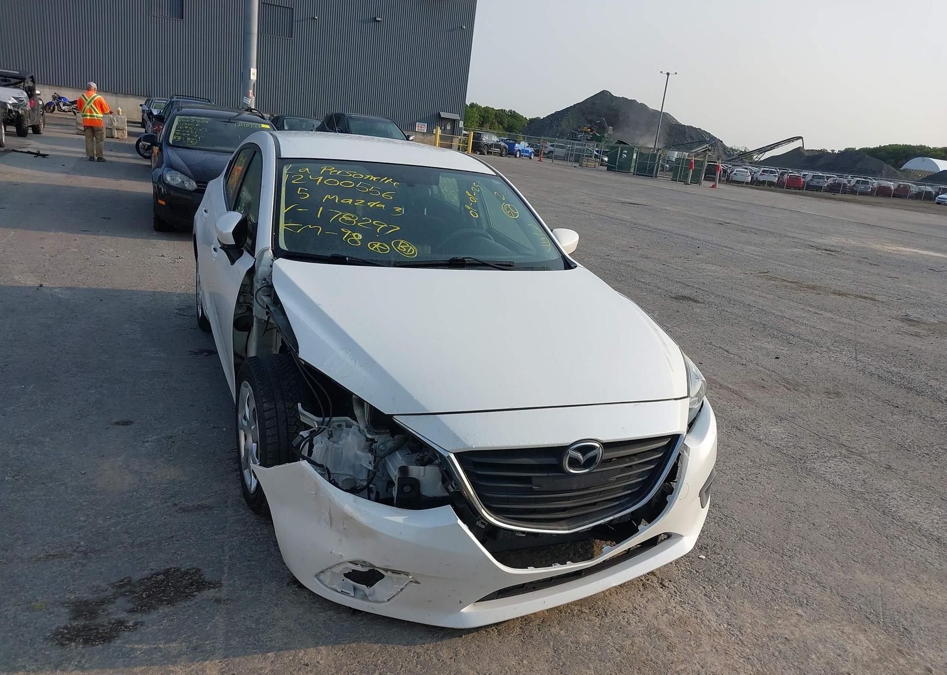 2015 MAZDA 3 Sport