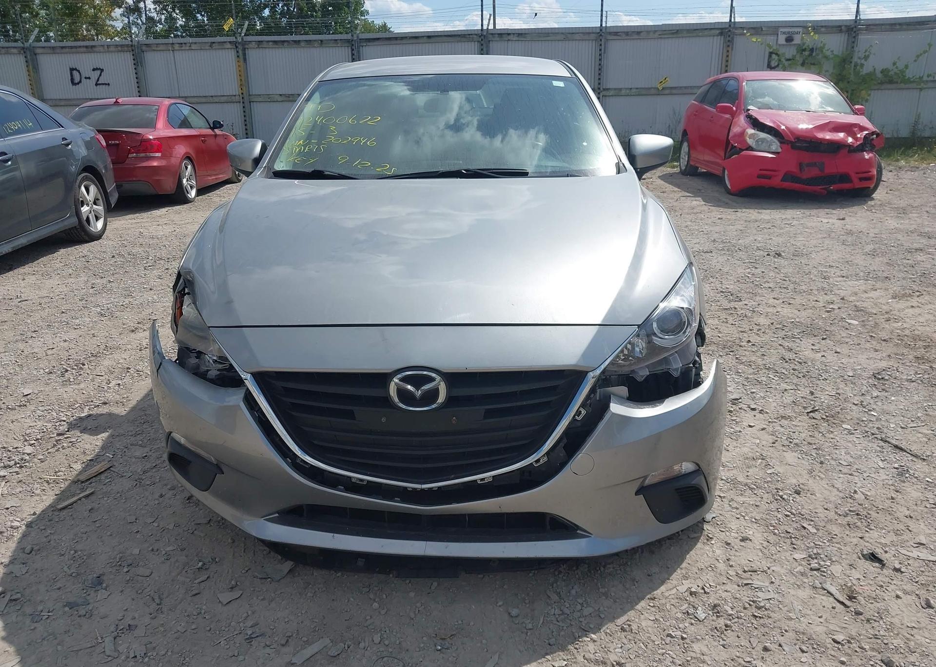 2015 MAZDA MAZDA3