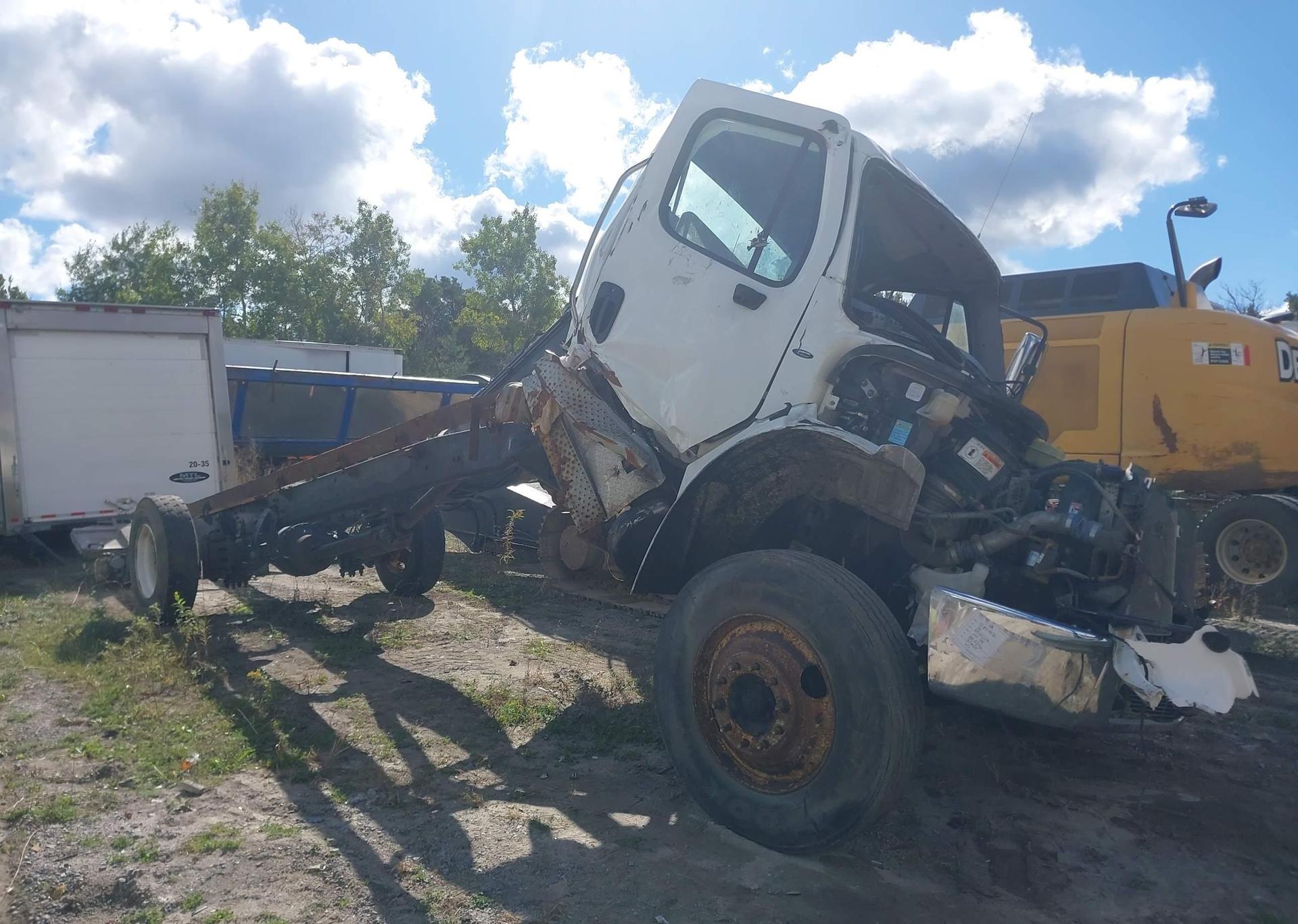 2020 FREIGHTLINER M2 106
