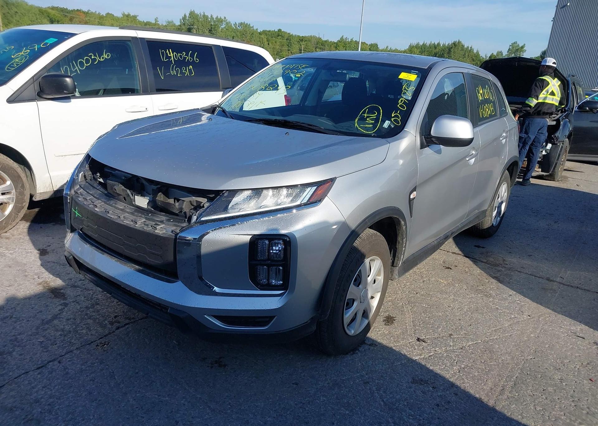 2024 MITSUBISHI RVR ES