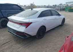 2024 HYUNDAI ELANTRA
