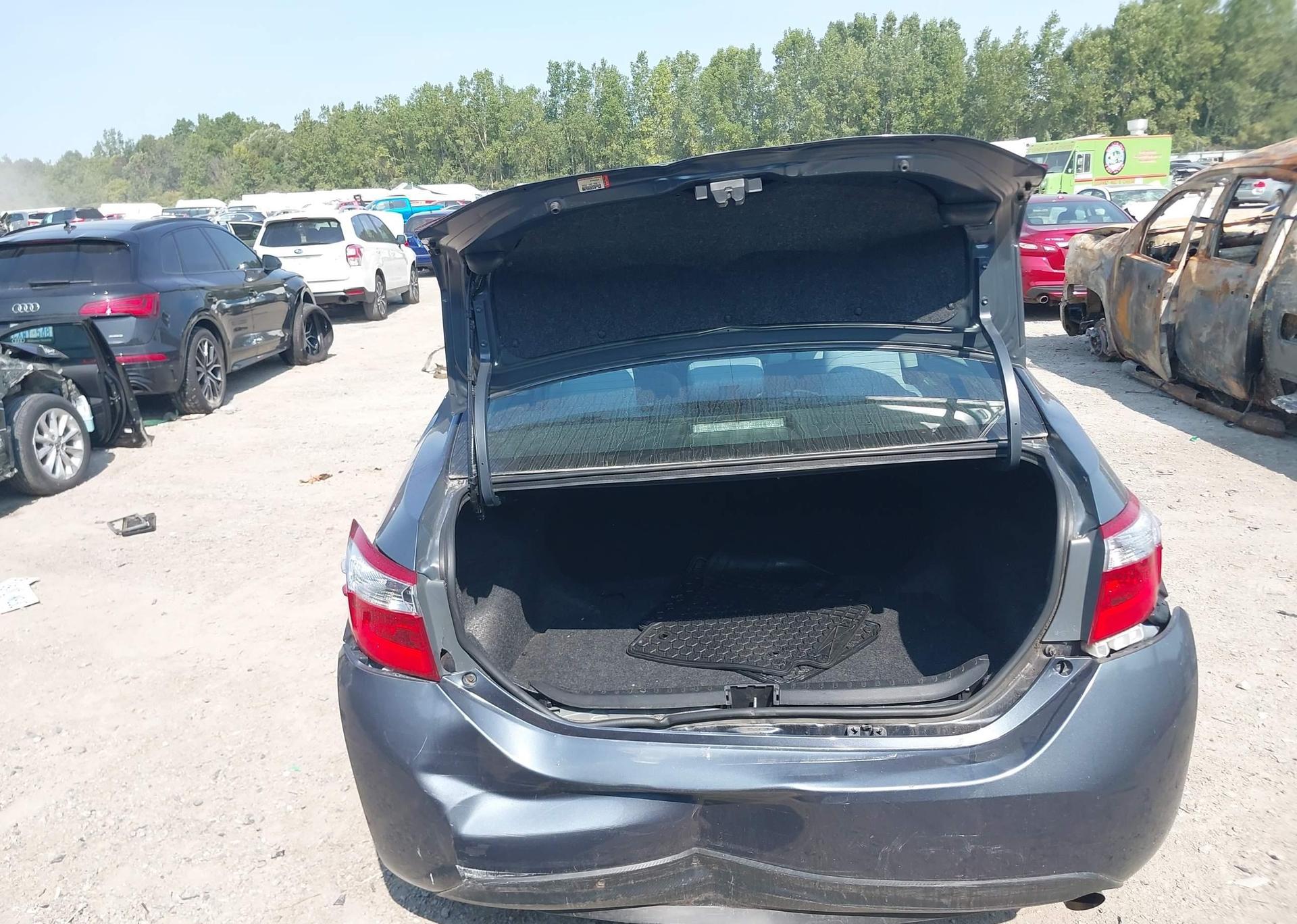 2014 TOYOTA COROLLA LE