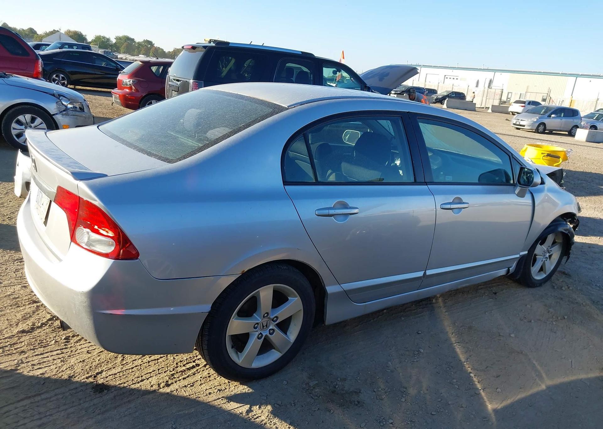 2011 HONDA CIVIC SE