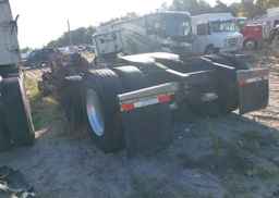 2005 FREIGHTLINER CONVENTIONAL COLUMBIA