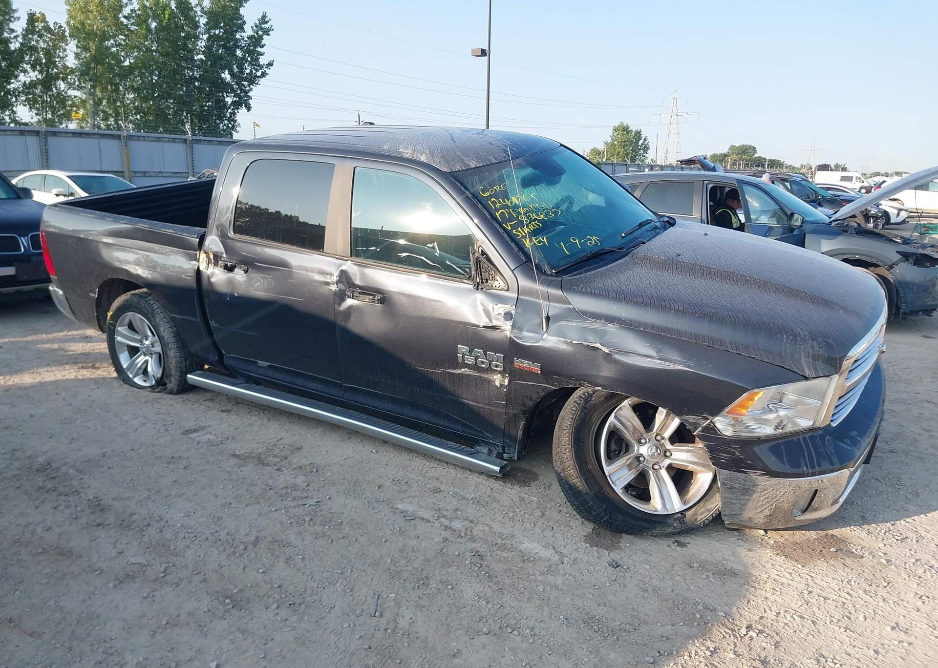 2017 RAM 1500 SLT