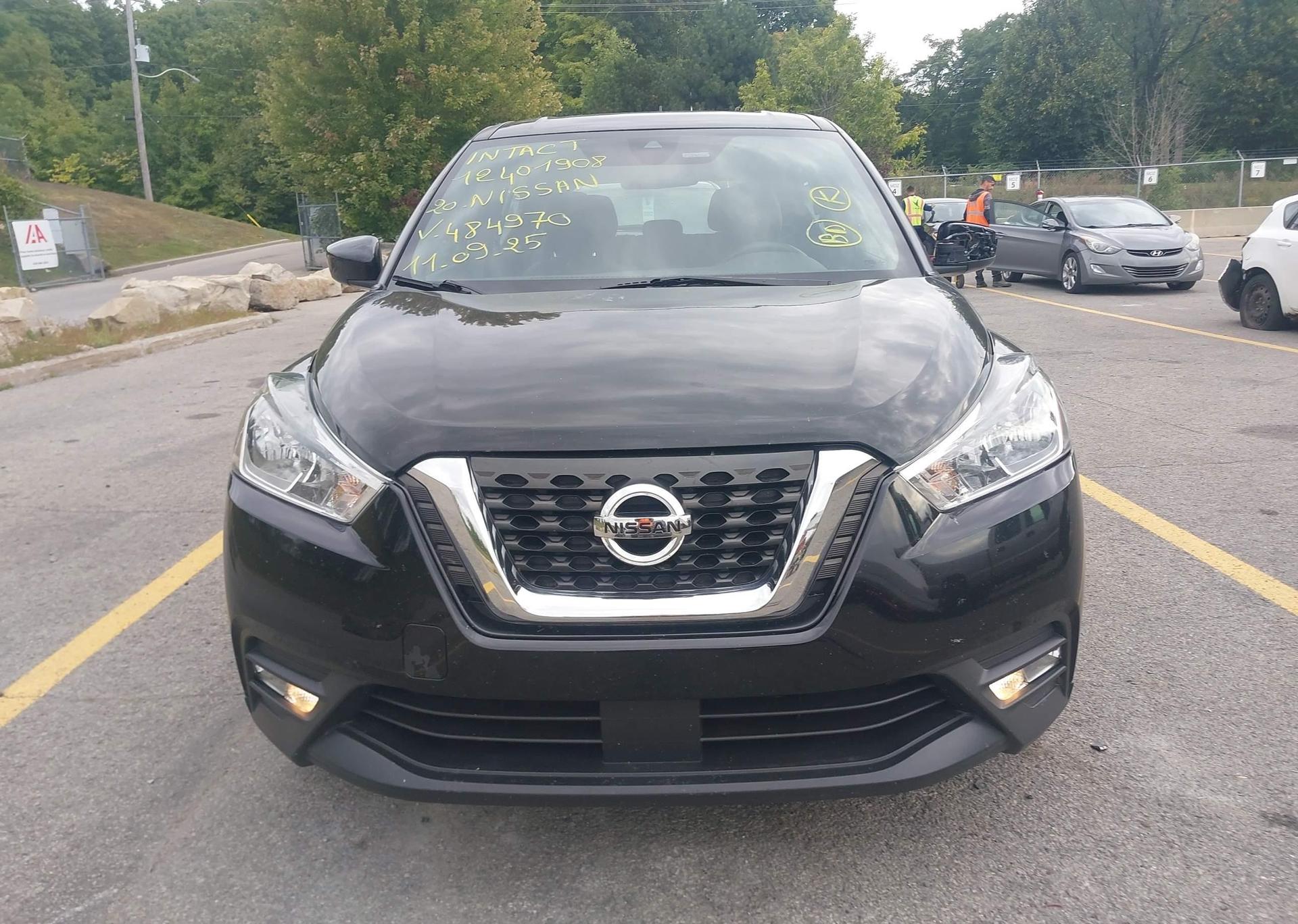 2020 NISSAN KICKS