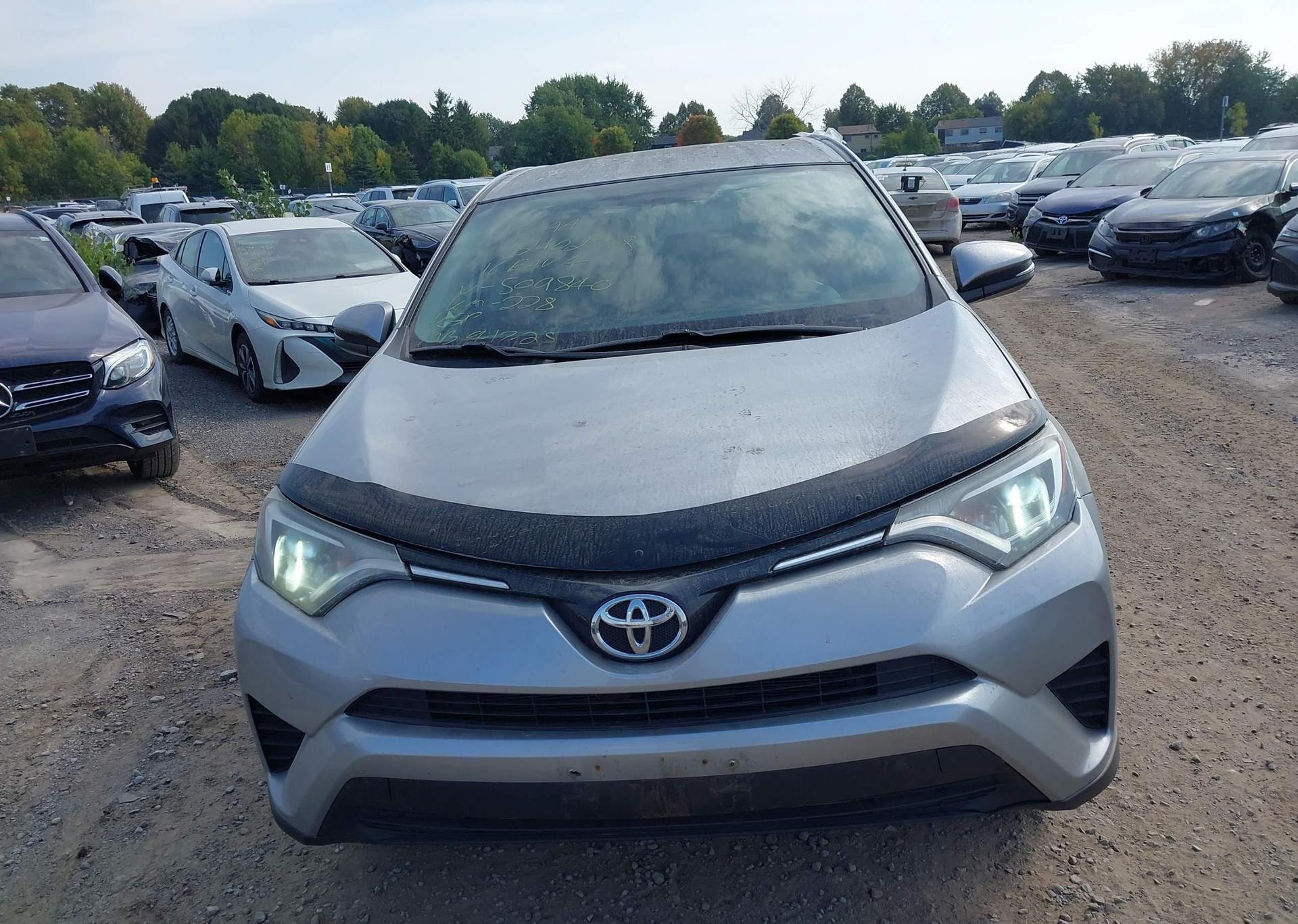 2016 TOYOTA RAV4 LE