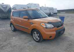 2010 KIA SOUL +