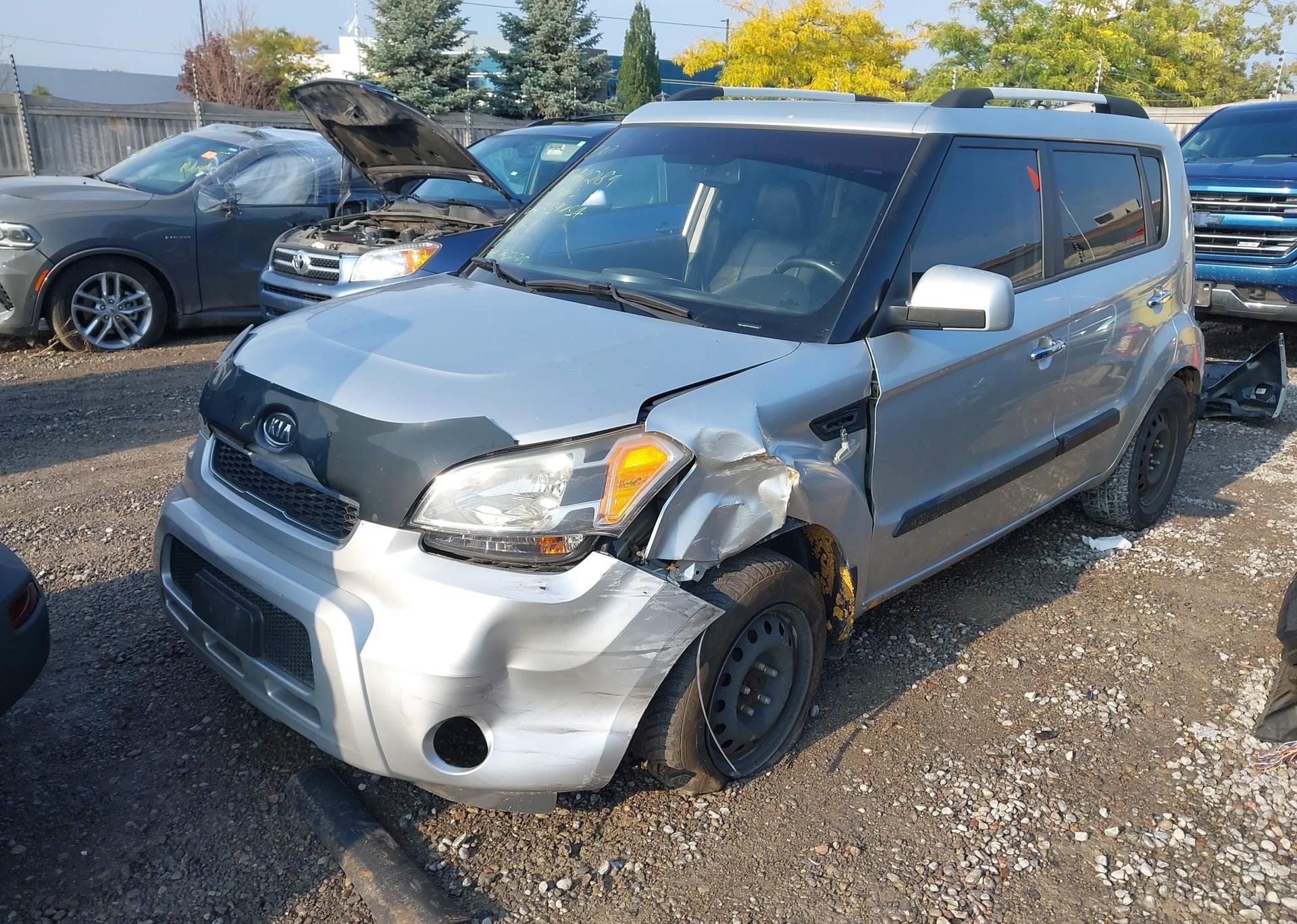 2011 KIA SOUL +