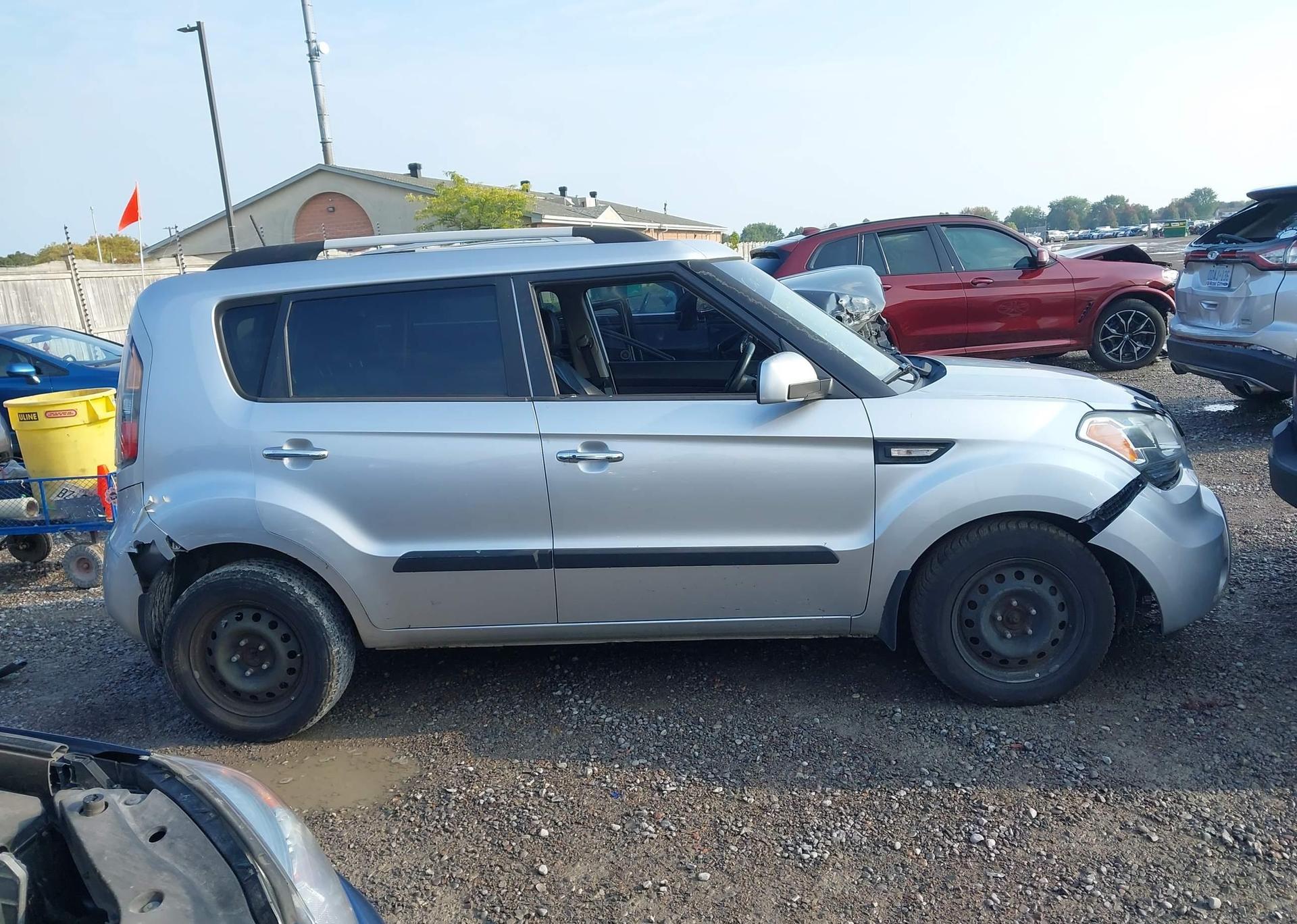 2011 KIA SOUL +